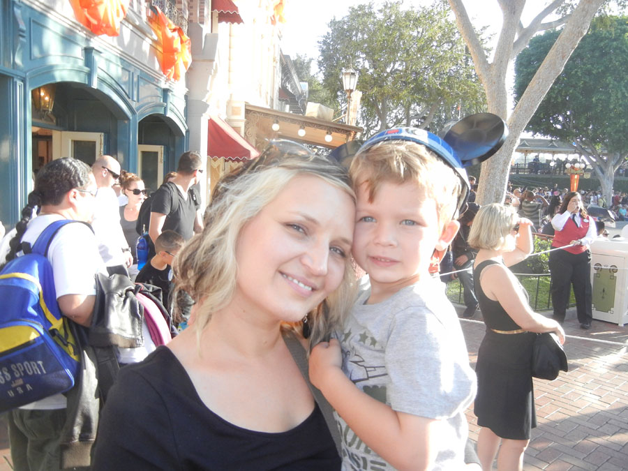 Disneyland Main Street Circle Picture